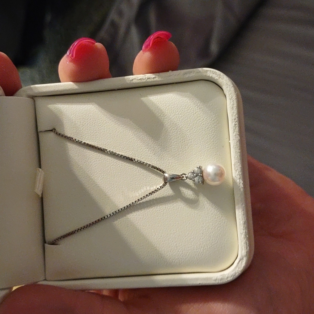 Jared's, pearl diamond necklace